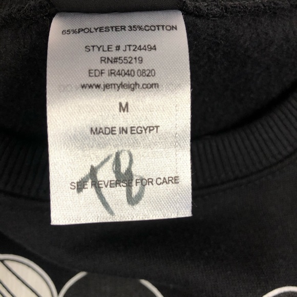 NWT Women’s Disney Sweater - Picture 5 of 7